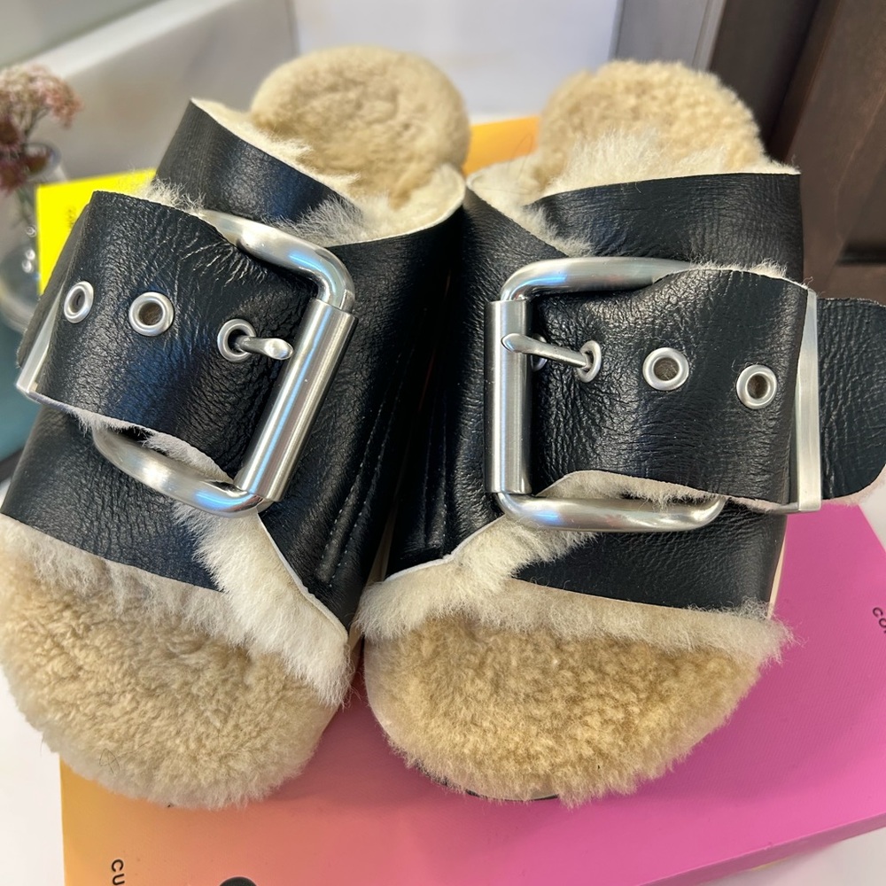 Women's Pink Sandals